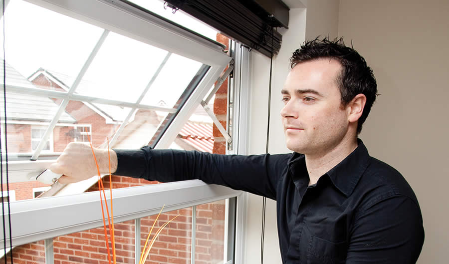 how-do-i-get-my-windows-unstuck-our-quick-fix-tips-fitter-windows